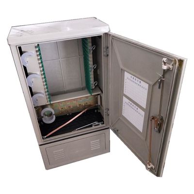 品質  FC SMC Fiber Optic Cabinet FDH Outdoor Fiber Distribution Cabinet 144 Core 工場