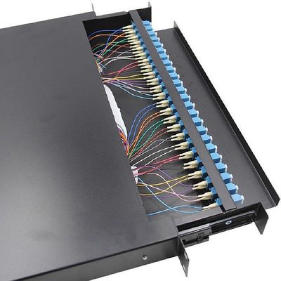 ODF 24の左舷繊維光学のパッチ盤のエンクロージャ箱24Coreの引出しの接合箇所