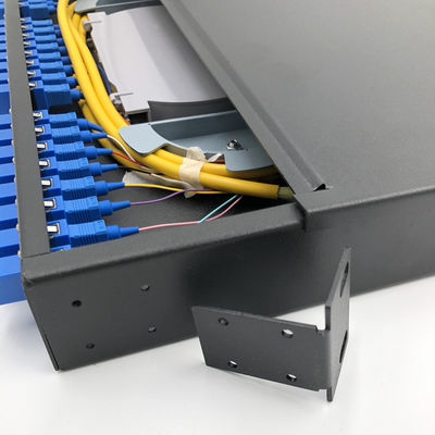 スプライスの皿が付いている1Uラック マウントのパッチ盤の繊維光学19&quot; 24の中心SC LC