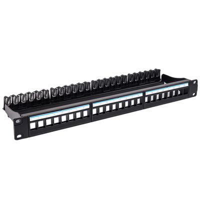 黒いUTP 1Uの台形パッチ盤24の港CAT6のブランクRJ45のジャッキ