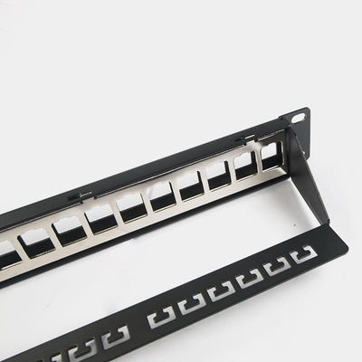 管理棒とのRJ45ネットワークのパッチ盤24の港1U台形C5/C5E C6