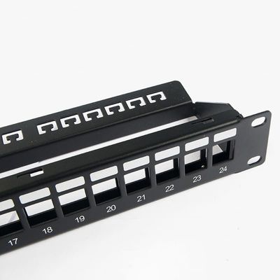 空白ネットワークのパッチ盤の保護されていないRJ45 24左舷1Uパッチ盤
