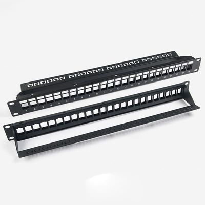 空白ネットワークのパッチ盤の保護されていないRJ45 24左舷1Uパッチ盤