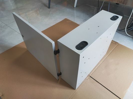 カスタマイズされた72ポート 144コア SC/LC/FC/ST 1ドア壁マウント ファイバー囲い メタル ODF